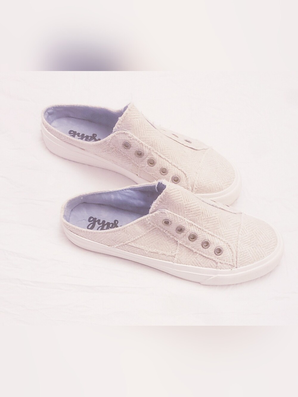 Gypsy Jazz Slip-On Sneakers in Light Beige